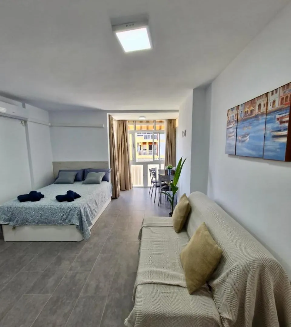 Fabuloso Estudio Iris - Benalmadena contacts